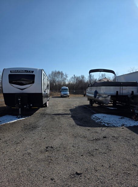 secured units in Pekin, IL 